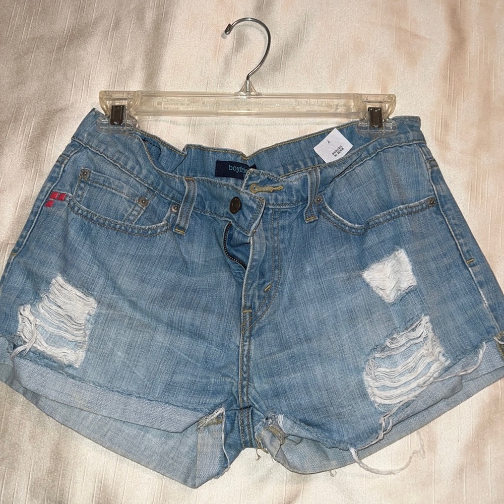Levi’s Boyfriend Jean Shorts